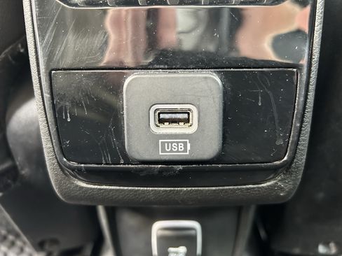 Used 2025 Jeep Compass Trailhawk AWD/4WD image 21