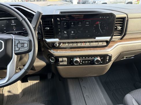 Used 2024 GMC Sierra 2500 SLE w/ Max Trailering Package image 29