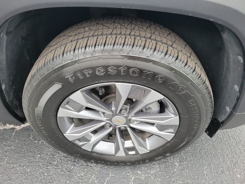 Certified 2025 Chevrolet Equinox LT w/ Convenience Package II FWD image 37