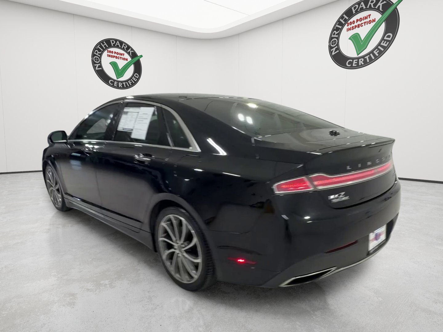 Used 2018 Lincoln MKZ Reserve w/ Magnetic Appearance Package AWD/4WD image 3