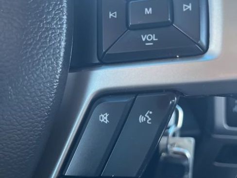 Used 2022 Ford F250 Lariat w/ Lariat Value Package image 18