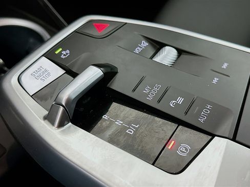 Used 2025 BMW X1 xDrive28i image 24