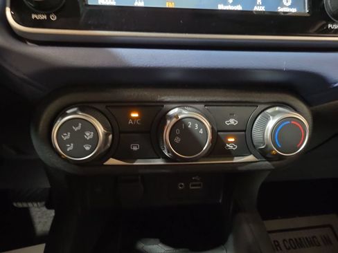 Used 2024 Nissan Versa SV FWD image 16