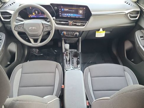 New 2026 Chevrolet TrailBlazer LT w/ Midnight Edition FWD image 13
