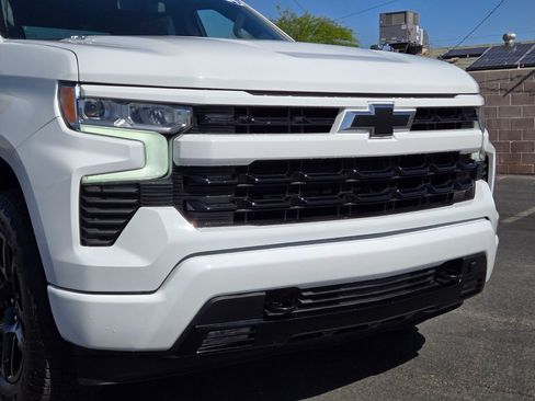 Used 2024 Chevrolet Silverado 1500 RST w/ Z71 Off-Road Package AWD/4WD image 8