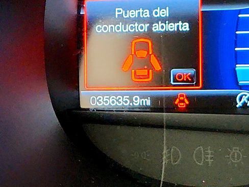 Used 2022 Ford Edge SE w/ Black Appearance Package AWD/4WD image 15