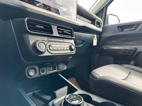 New 2026 Ford Maverick Lariat AWD/4WD image 23