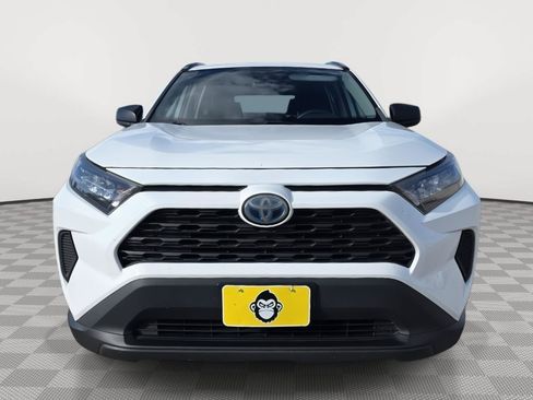 Used 2019 Toyota RAV4 LE w/ Carpet Mat Package AWD/4WD image 2