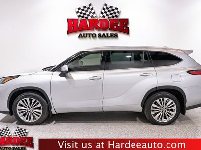 Used 2022 Toyota Highlander Platinum