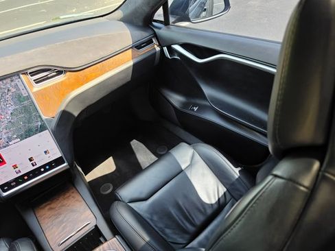Used 2017 Tesla Model S 75 RWD image 26