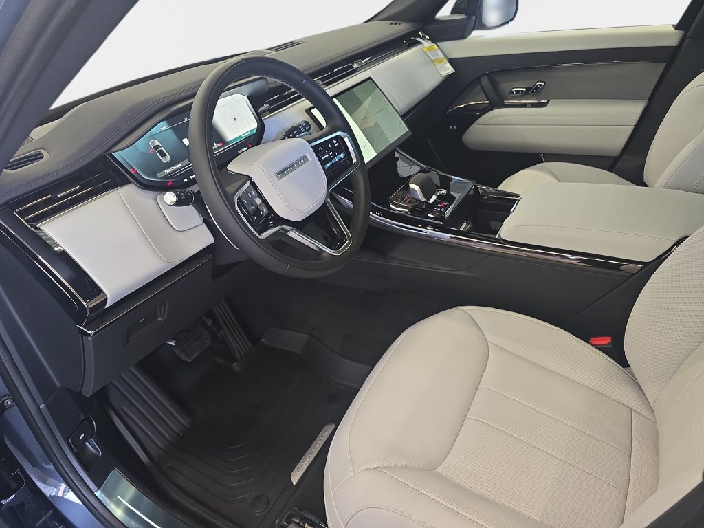 New 2026 Land Rover Range Rover Sport SE AWD/4WD image 13