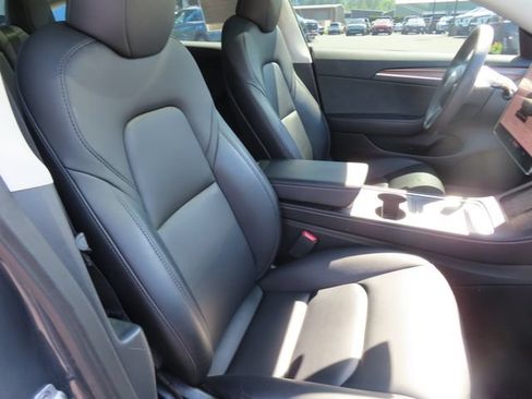 Used 2023 Tesla Model 3 Standard Range RWD image 31