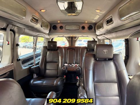 Used 2017 Ford Transit 150 148 Low Roof w/ Exterior Upgrade Package RWD image 27