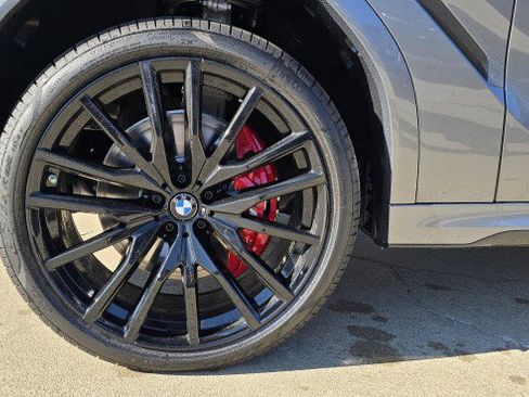 New 2026 BMW X6 xDrive40i image 11