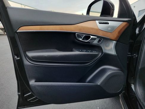 Used 2016 Volvo XC90 T6 Inscription w/ Vision Package image 15