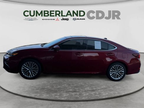 Used 2016 Lexus ES 350 w/ Ultra Luxury Package FWD image 6