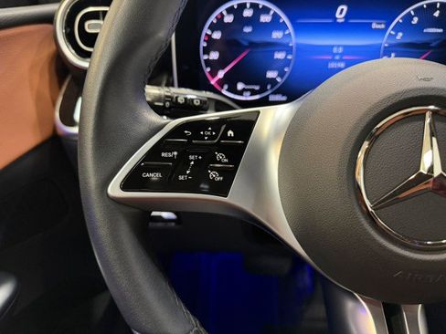 Certified 2025 Mercedes-Benz GLC 300 image 19