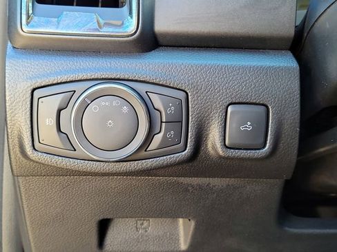 Used 2023 Ford Ranger Lariat w/ Tremor Off-Road Package image 17