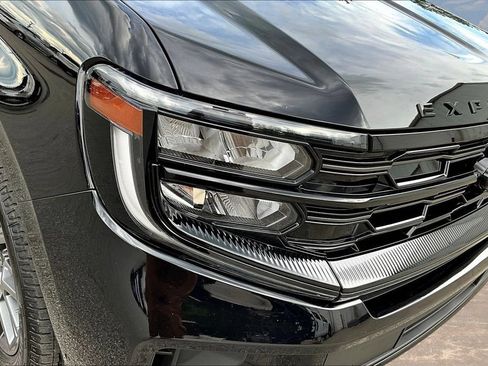 Certified 2025 Ford Expedition Max Platinum w/ Stealth Performance Package AWD/4WD image 34