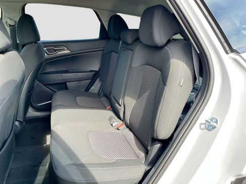 New 2026 Kia Sportage S image 28