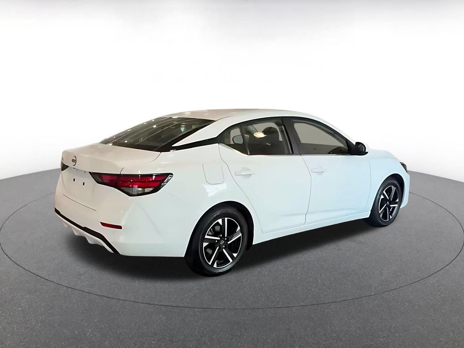 Used 2025 Nissan Sentra SV FWD image 13