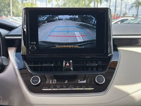 Used 2026 Toyota Corolla LE FWD image 23