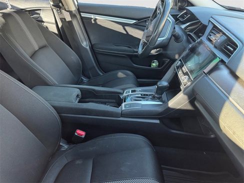 Used 2018 Honda Civic EX-T image 7