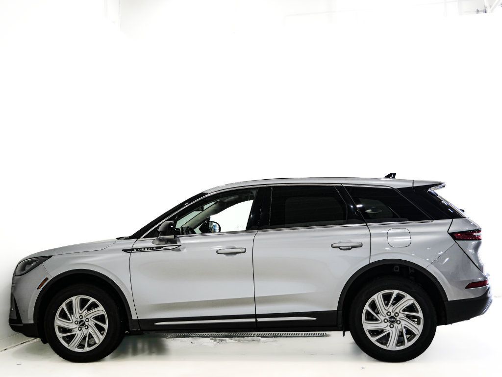 Used 2023 Lincoln Corsair FWD image 5