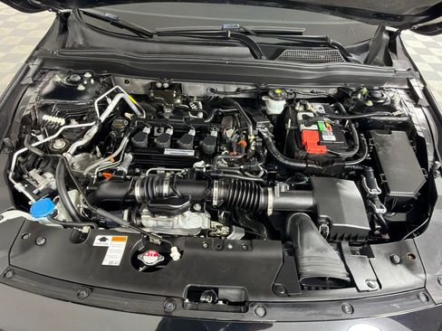 Used 2018 Honda Accord LX image 23