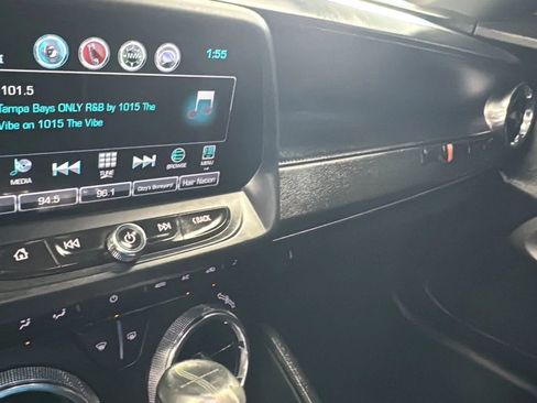 Used 2017 Chevrolet Camaro SS RWD image 22