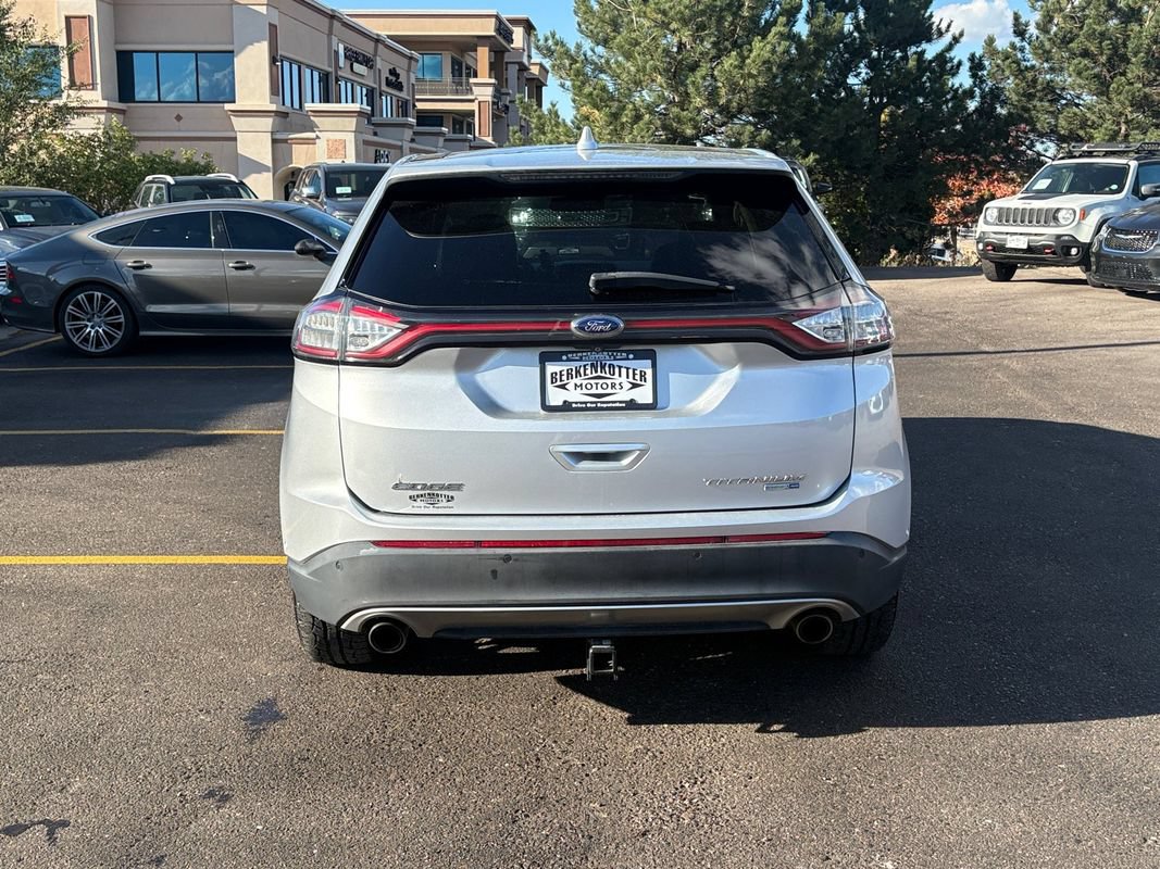 Used 2016 Ford Edge Titanium w/ Equipment Group 302A AWD/4WD image 4