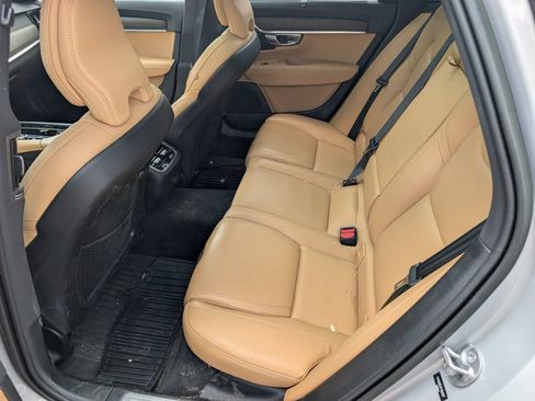 Used 2023 Volvo V90 B6 Cross Country Ultimate AWD/4WD image 23