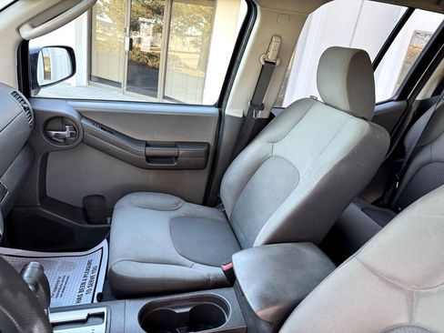Used 2011 Nissan Xterra S w/ 4X4 Value Package image 13