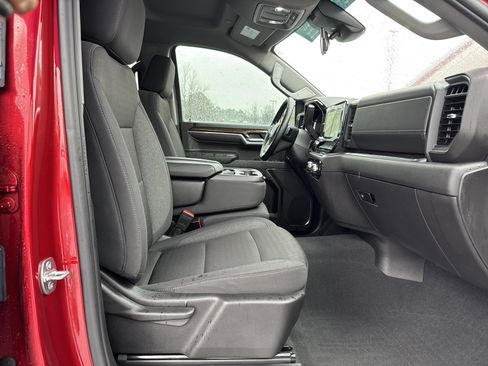 Used 2024 GMC Sierra 1500 Elevation image 30