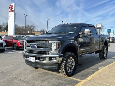 Used 2018 Ford F250 Lariat image 5