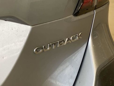 Used 2020 Subaru Outback Limited w/ Popular Package #2 AWD/4WD image 12