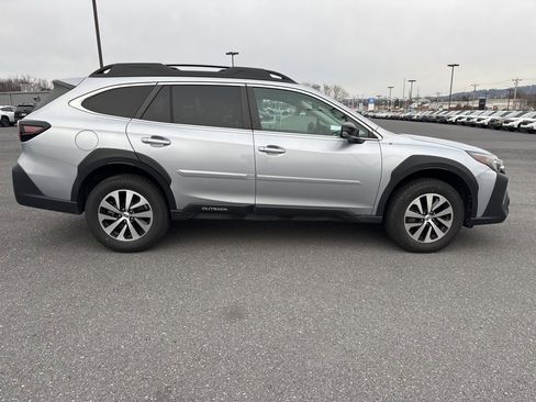Certified 2024 Subaru Outback Premium image 7