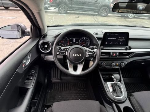 Used 2023 Kia Forte LXS FWD image 6