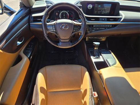 Used 2019 Lexus ES 350 Luxury w/ Premium Package image 15