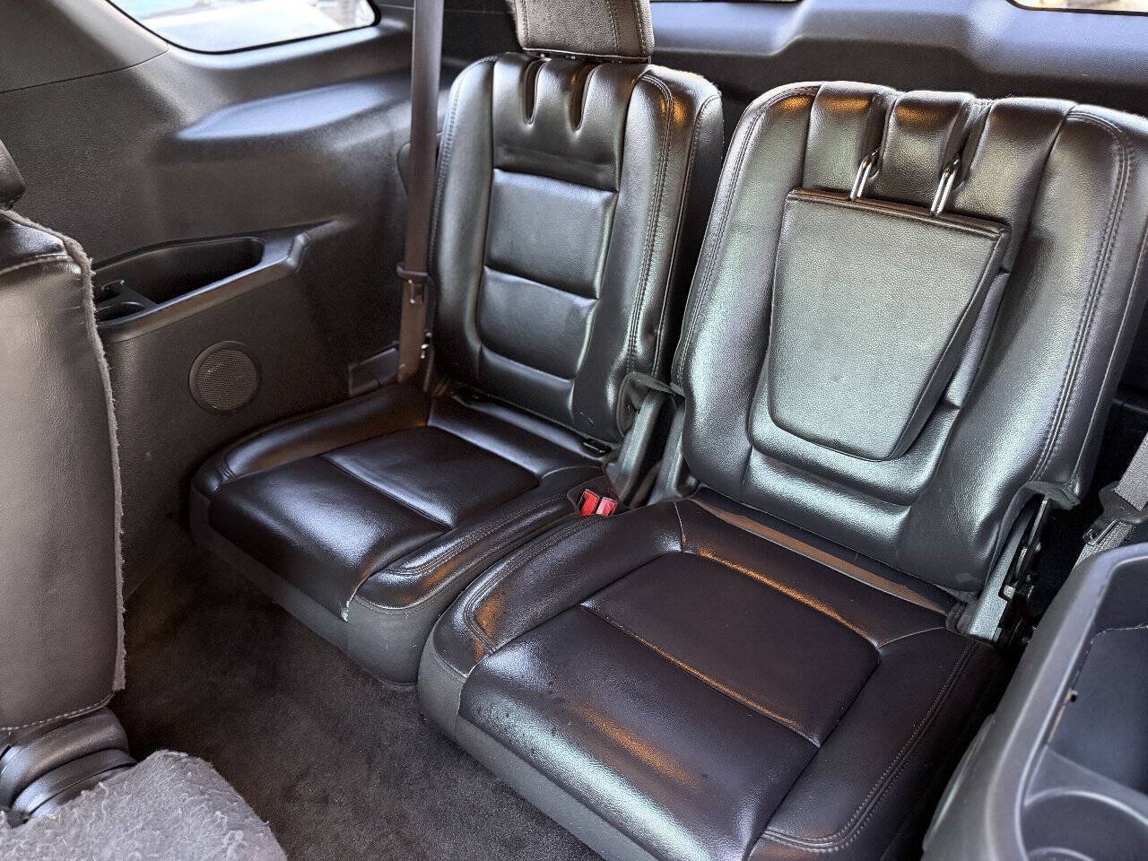 Used 2013 Ford Explorer XLT AWD/4WD image 19
