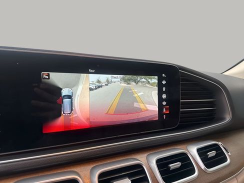 Used 2021 Mercedes-Benz GLE 350 4MATIC image 40