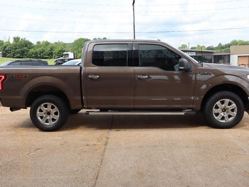 Used 2016 Ford F150 XLT w/ Equipment Group 301A Mid AWD/4WD image 7