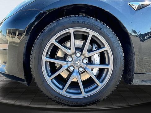 Used 2019 Tesla Model 3 Long Range AWD/4WD image 9