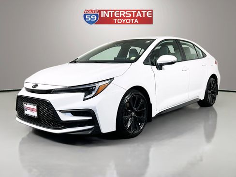 Certified 2023 Toyota Corolla SE FWD image 3