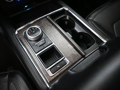 Used 2021 Ford Expedition Max Limited image 19