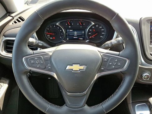 Used 2024 Chevrolet Equinox LT image 19