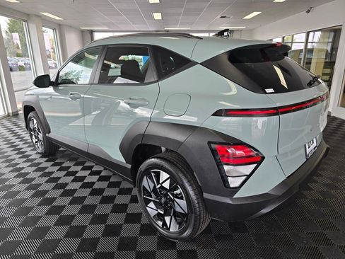 Used 2025 Hyundai Kona SEL AWD/4WD image 5