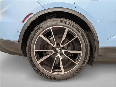 New 2026 Porsche Macan Electric image 27