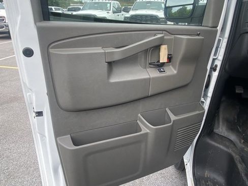 New 2025 Chevrolet Express 2500 Work Van w/ Driver Convenience Package image 16