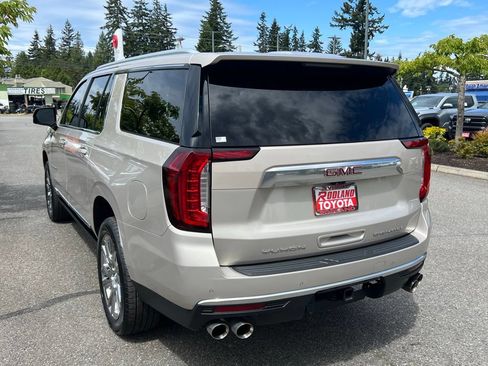 Used 2021 GMC Yukon XL Denali w/ Denali Ultimate Package AWD/4WD image 9